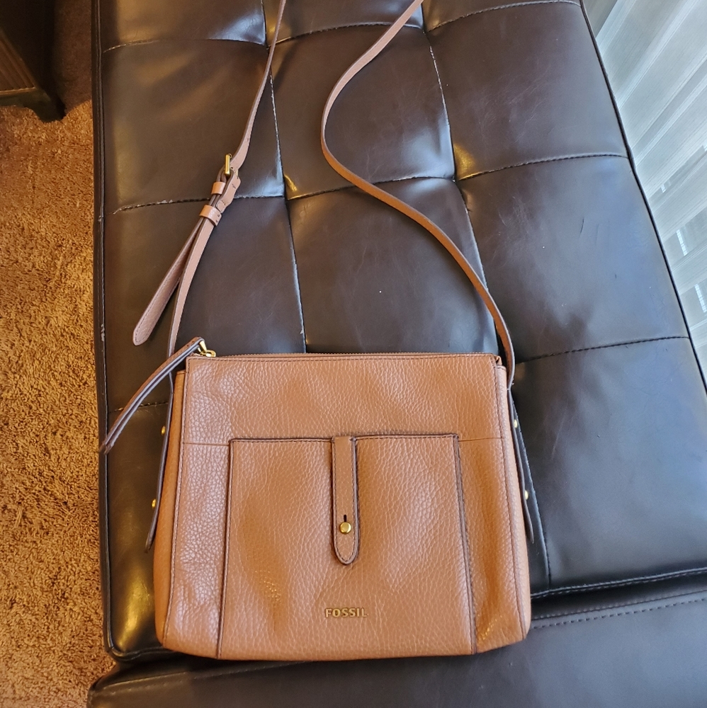 Fossil crossbody leather bag